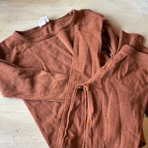 Siskin Burnt Orange Wool & Silk Base Layer Knit Set. Size 9/10